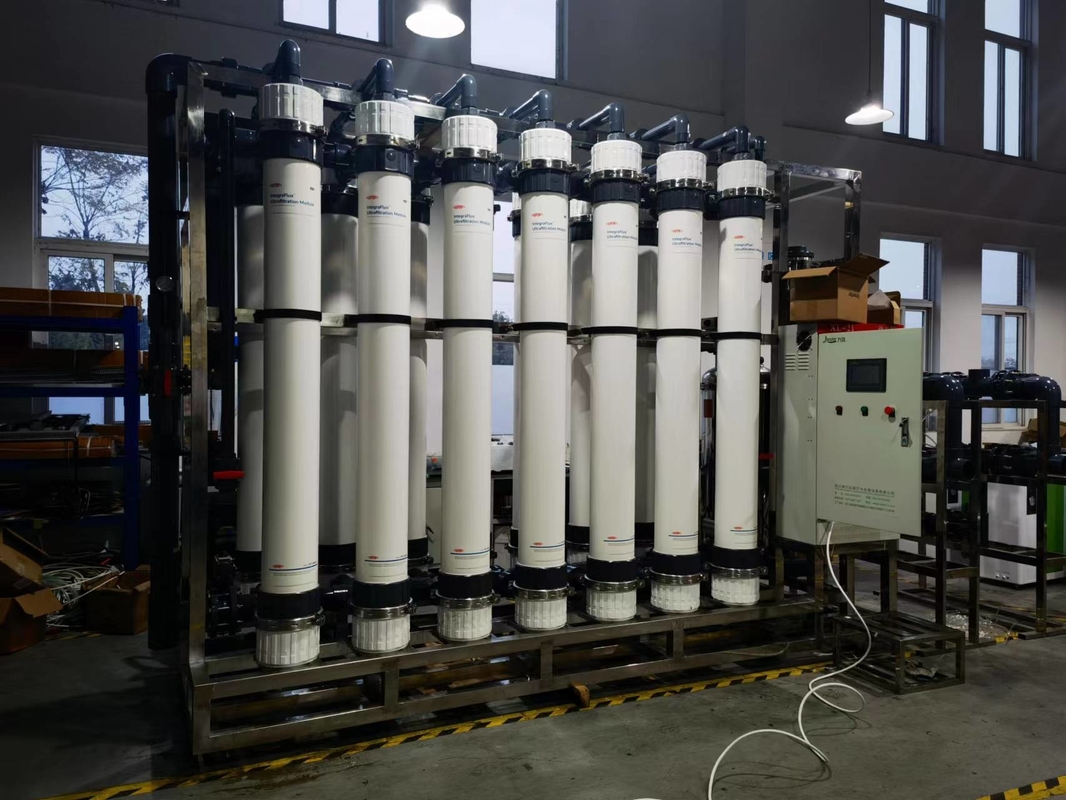 traitement de l'eau de filtres de membrane de 65000lph uF complètement automatique