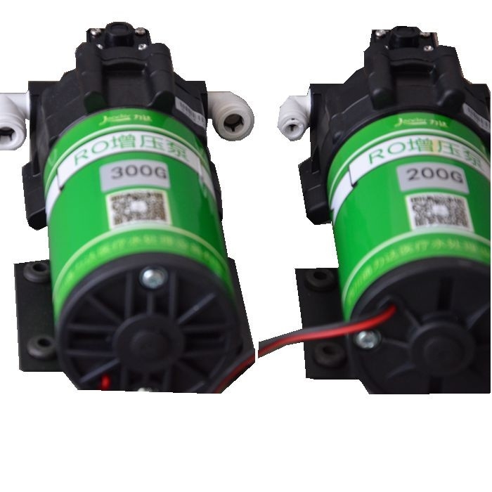 Pompes de gavage des prix de pompe à moteur de l'eau de pompe de gavage 200GPD pour des accessoires de système de RO de pression d'eau