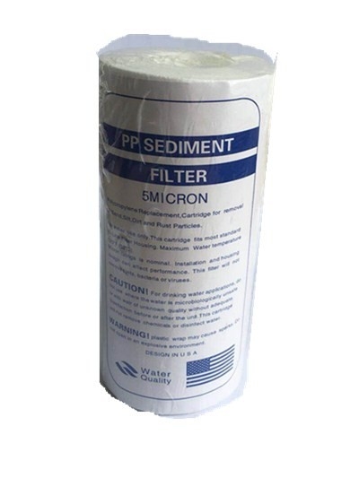 Pp filtrent le sédiment enflé de fonte ont tourné l'eau pp de coton la cartouche filtrante avec des accessoires de système de RO de 5 microns