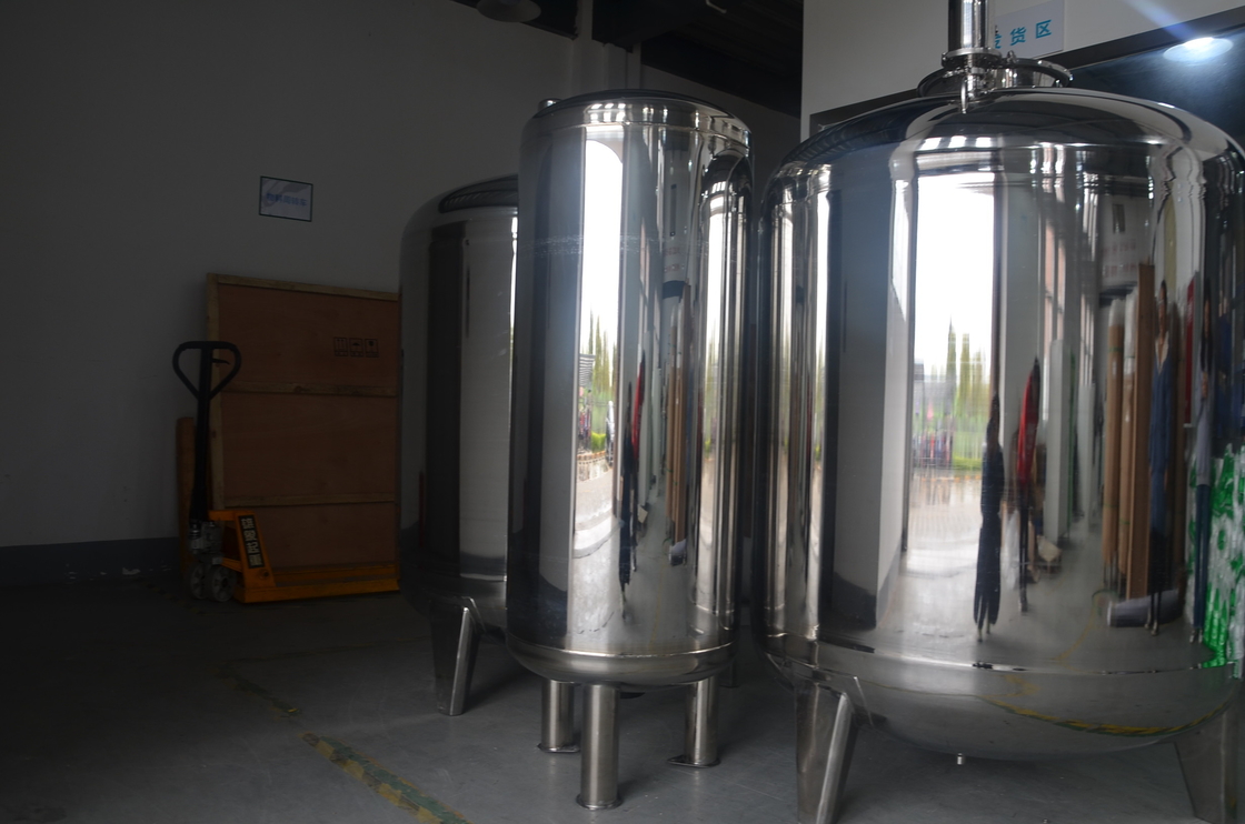 Cuve de stockage scellée d'eau chaude avec l'acier inoxydable 316 pour des accessoires de système de RO de traitement de l'eau