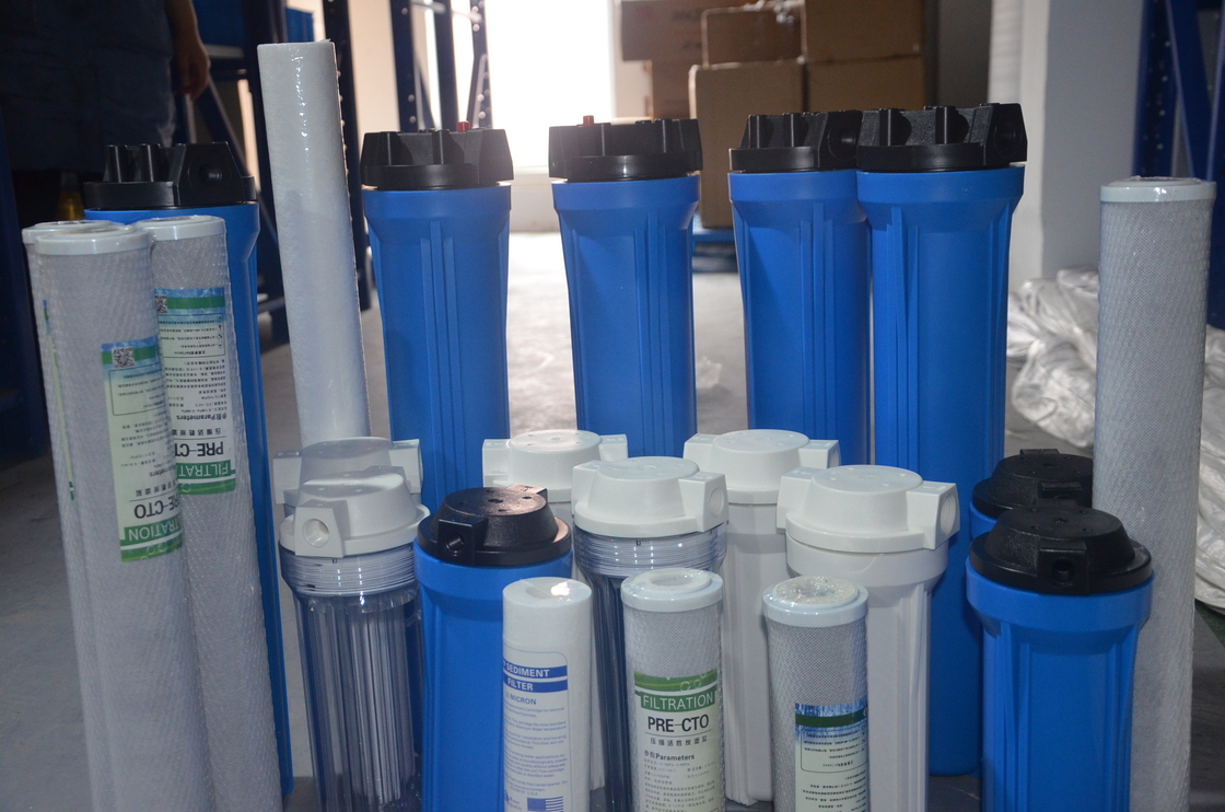 Certification ISO9001 Bouteille préfiltrée pour machine à boire et accessoires du système RO