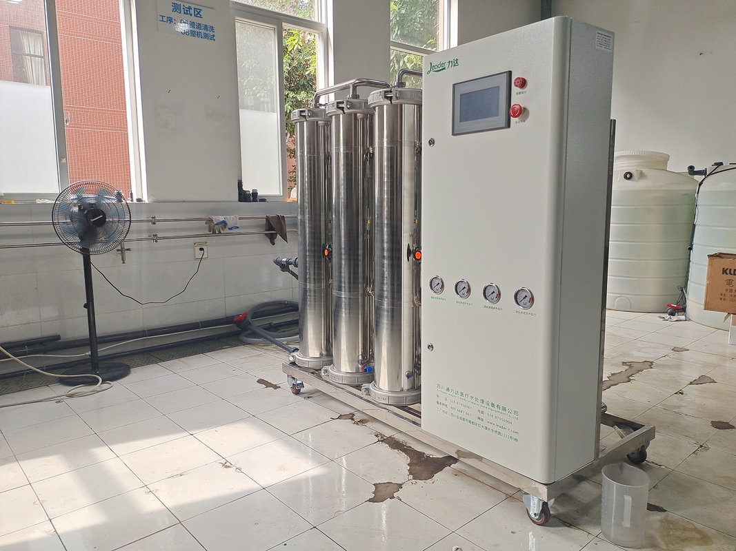 Système de RO d'étape de double du matériel 1000LPH de solides solubles avec la désinfection UV
