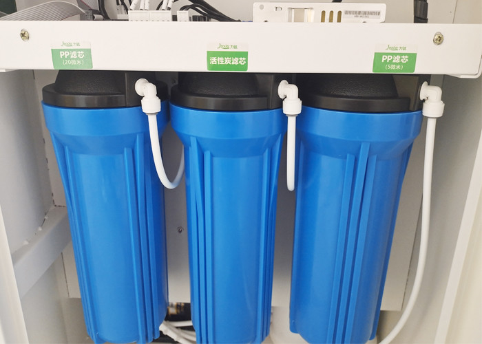 Machine de traitement de l'eau à système Ro à étage unique pour laboratoire et médical